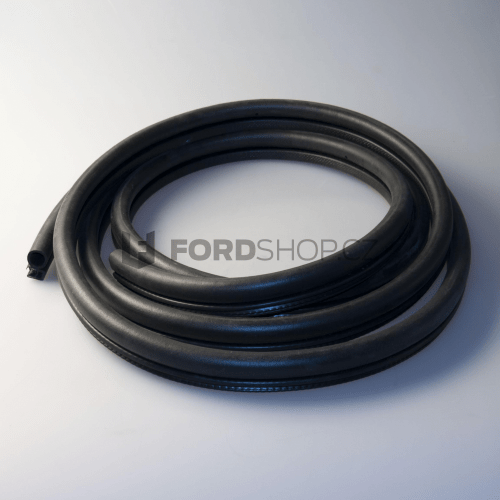 Těsnění na karoserii předních dveří Ford Focus