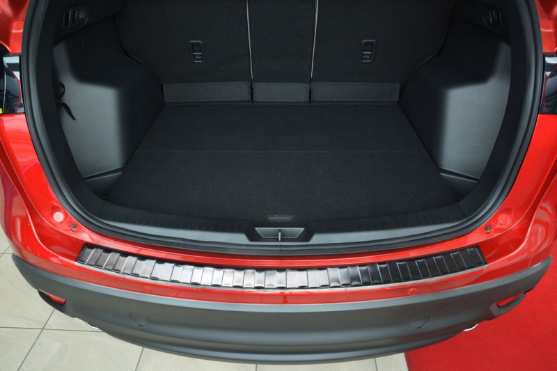 Ochranná lišta hrany kufru Mazda CX-5 2012-2017 (tmavá)