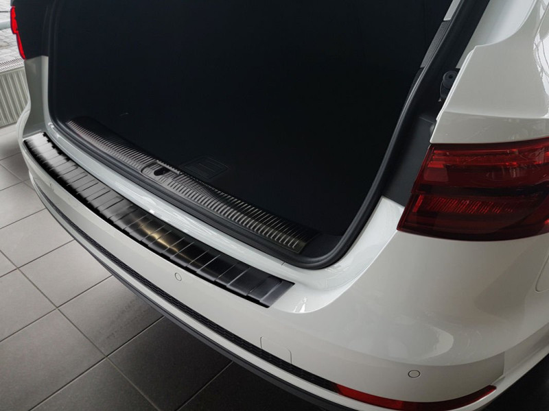 Ochranná lišta hrany kufru Audi A4 2016- (combi